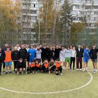 В нашей школе прошли соревнования по футболу, посвящённые Дню отца! 
